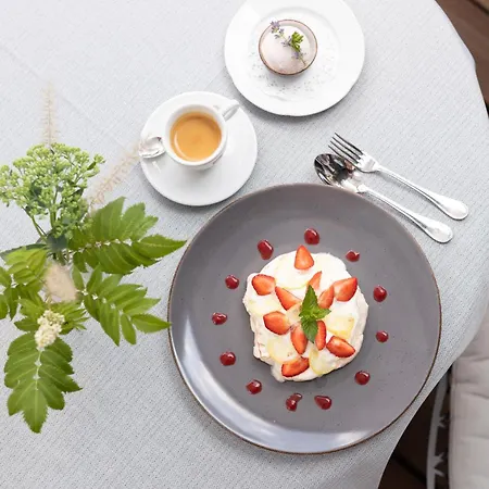 호텔 Weinlandhof 4*