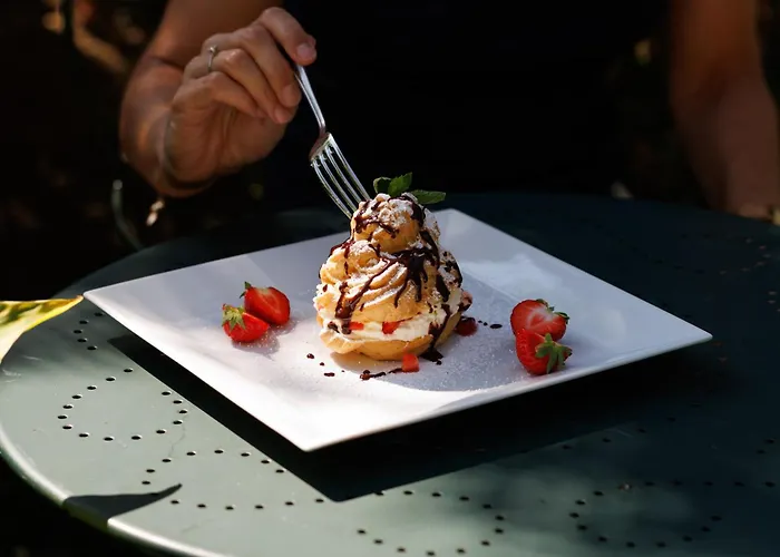 Weinlandhof فندق 4*